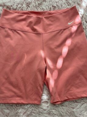 Nike Women's Coral Pink High-Waist Bike Shorts